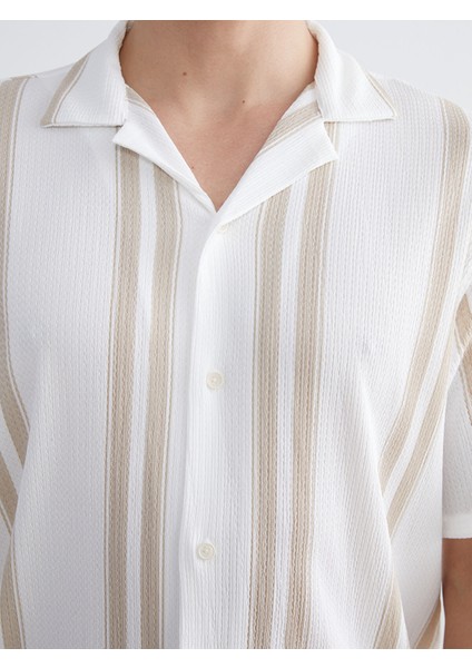 Yeni Sezon Regular Fit Kısa Kollu Çizgili Armürlü Erkek Gömlek modelleri