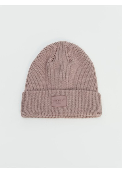 Yeni Sezon Etiket Nakışlı Kadın Bere