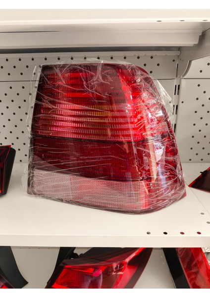 Vw Bora Sağ Stop Lambası 1998 - 2005 1J5945096AA