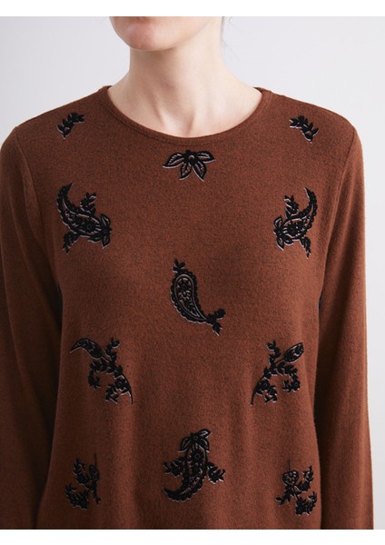 Yeni Sezon Bisiklet Yaka Desenli Kadın Tişört modelleri