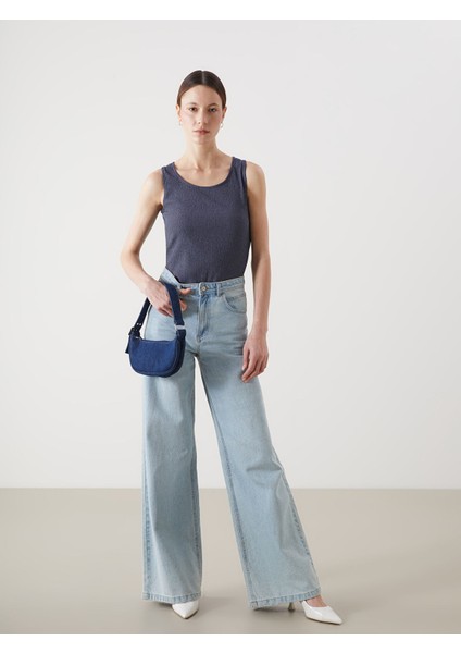 Yeni Sezon U Yaka Çizgili Kadın Atlet fiyatları