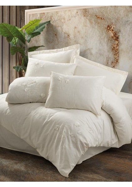3D Nakışlı Çift Kişilik Saten Nev Takımı Pure Ekru