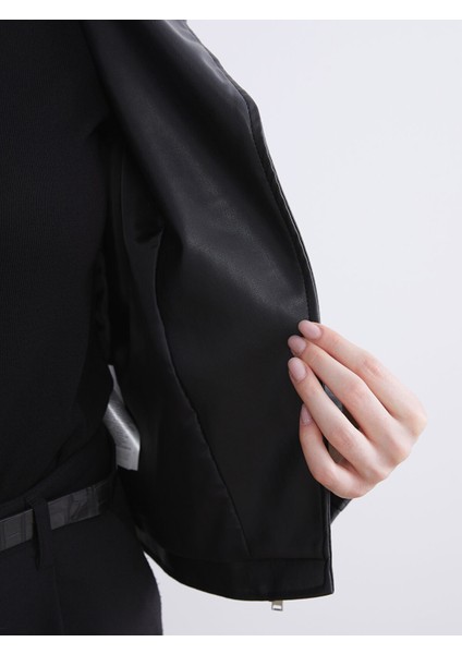 Yeni Sezon Biker Yaka Kadın Deri Görünümlü Ceket indirimleri