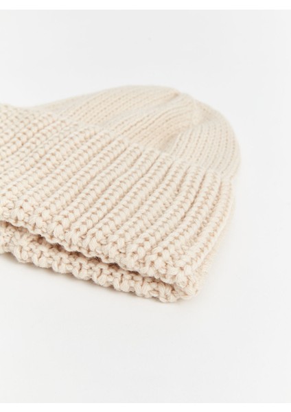 Yeni Sezon Basic Kadın Bere fiyatları