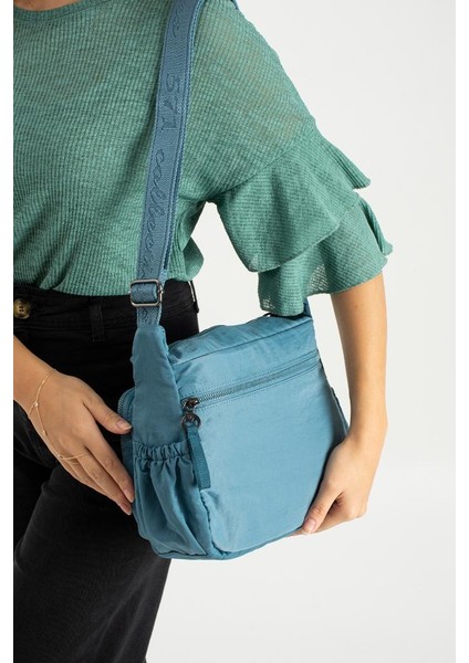 Kadın Postacı Çanta 26*21 cm Hafif Poliamid Su Itici Yumuşak Kumaş Çapraz Askılı Omuz Çantası fırsatları