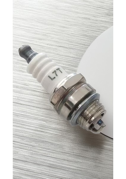 2 Adet Motorlu Tırpan Testere Ilaçlama Ateşleme Buji L7T