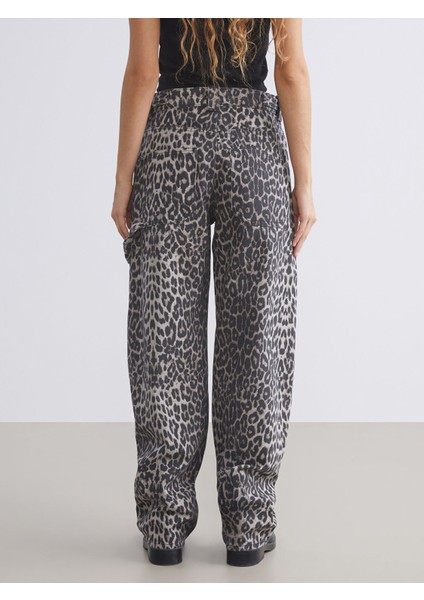 Yeni Sezon Baggy Fit Leopar Desenli Kadın Jean Pantolon fırsatları