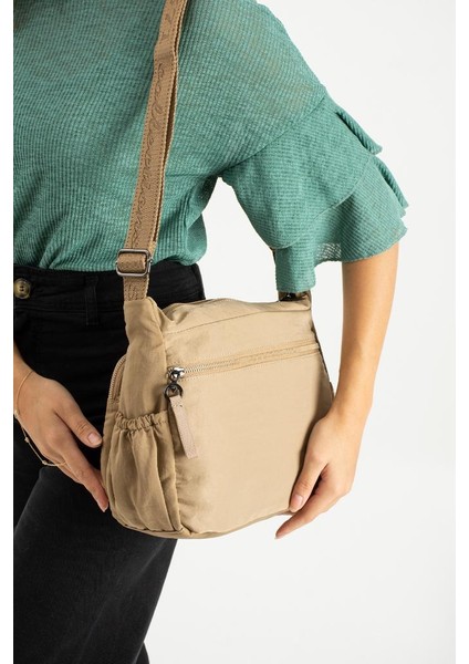 Kadın Postacı Çanta 26*21 cm Hafif Poliamid Su Itici Yumuşak Kumaş Çapraz Askılı Omuz Çantası fırsatları