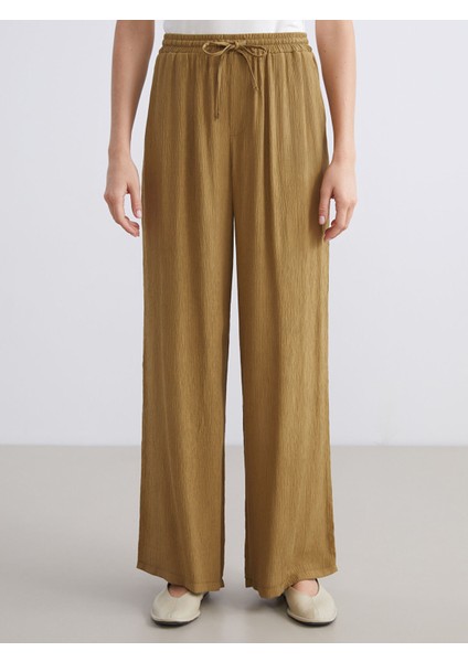 Yeni Sezon Beli Lastikli Dokulu Kadın Pantolon fırsatları