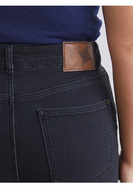 Yeni Sezon Büyük Beden Flare Kadın Jean Pantolon fırsatları