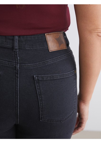 Yeni Sezon Büyük Beden Straight Fit Kadın Jean Pantolon modelleri