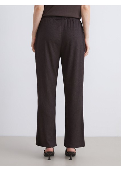 Yeni Sezon Beli Lastikli Dokulu Kadın Pantolon fırsatları