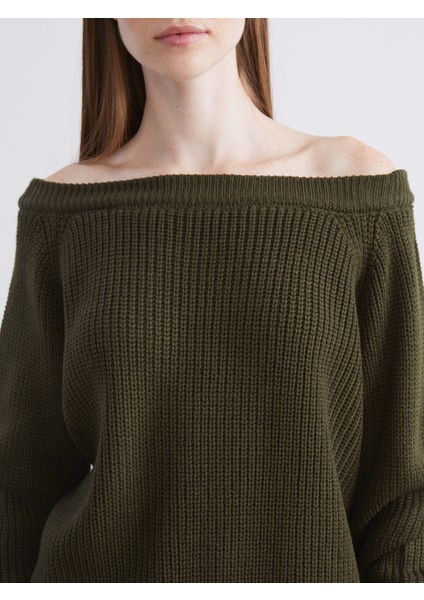 Yeni Sezon Kayık Yaka Oversize Kadın Triko Kazak modelleri