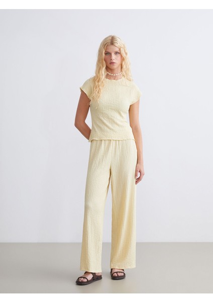 Yeni Sezon Dik Yaka Dokulu Kadın Body fiyatları