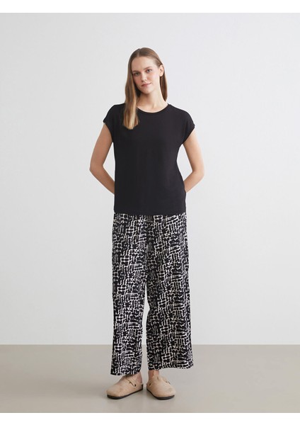 Yeni Sezon Bisiklet Yaka Desenli Kadın Pijama Takımı