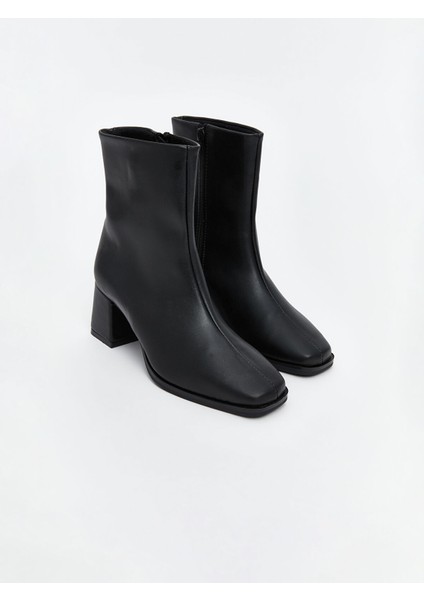 Yeni Sezon Deri Görünümlü Kadın Bot