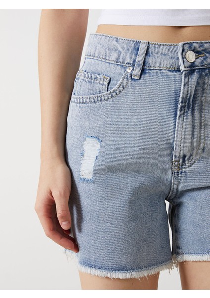 Yeni Sezon Dar Fit Yırtık Detaylı Kadın Jean Şort modelleri