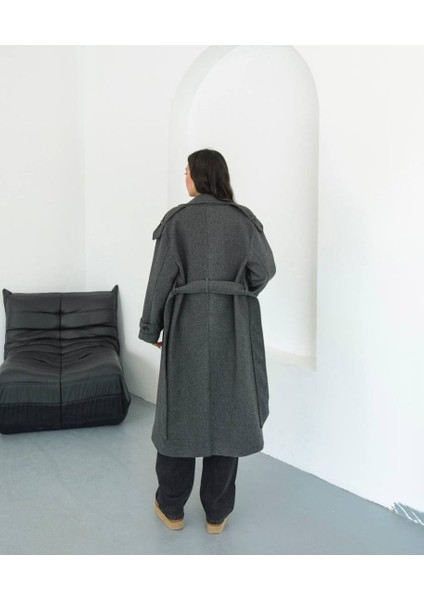 Yeni Sezon Kruvaze Yaka Kuşaklı Astarlı Oversize İthal Kaşe Kaban modelleri