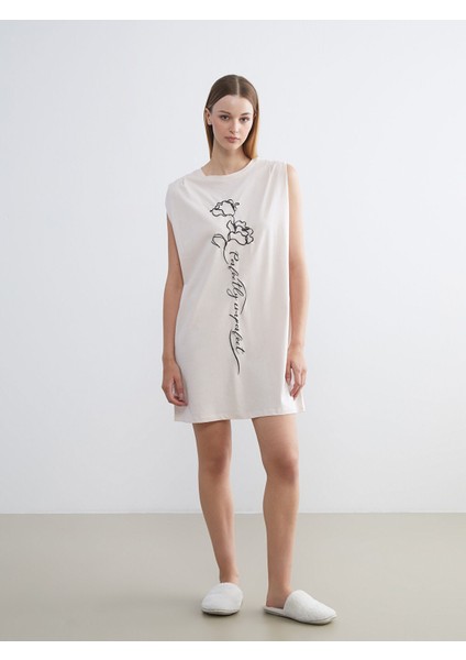 Yeni Sezon Bisiklet Yaka Baskılı Kadın Gecelik