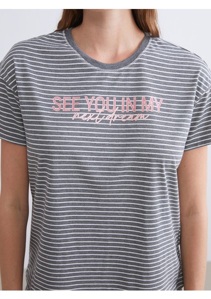 Yeni Sezon Bisiklet Yaka Çizgili Kadın Pijama Üstü fiyatları