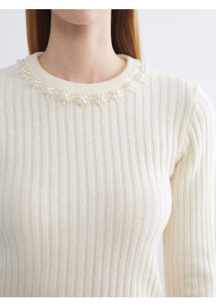 Yeni Sezon Bisiklet Yaka Boncuk Işlemeli Kadın Triko Kazak modelleri