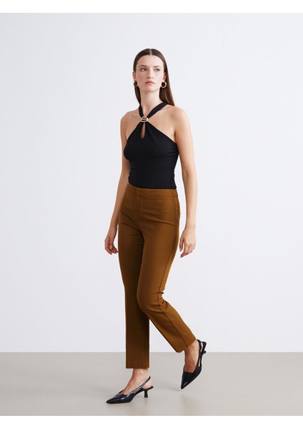 Yeni Sezon Dar Fit Ispanyol Paça Kadın Pantolon