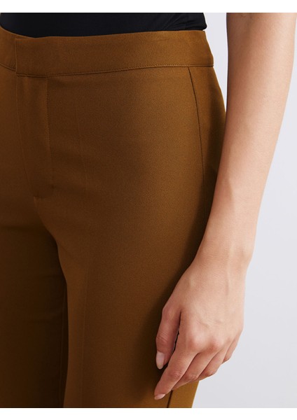 Yeni Sezon Dar Fit Ispanyol Paça Kadın Pantolon modelleri