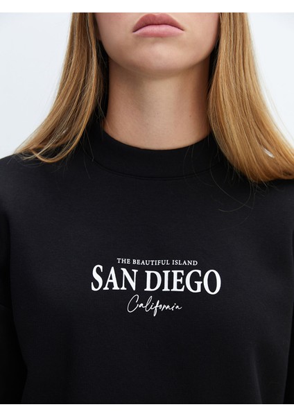 Yeni Sezon Bisiklet Yaka Baskılı Oversize Kadın Kalın Sweatshirt modelleri