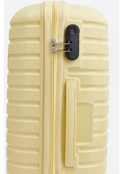 Yeni Sezon Kilit Detaylı Orta Boy Valiz fırsatları