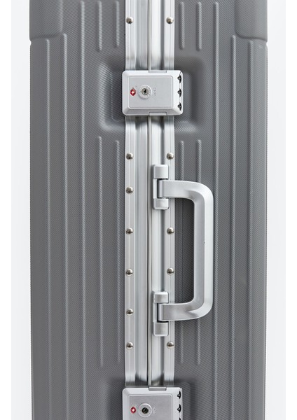 Yeni Sezon Küçük Boy Valiz fırsatları