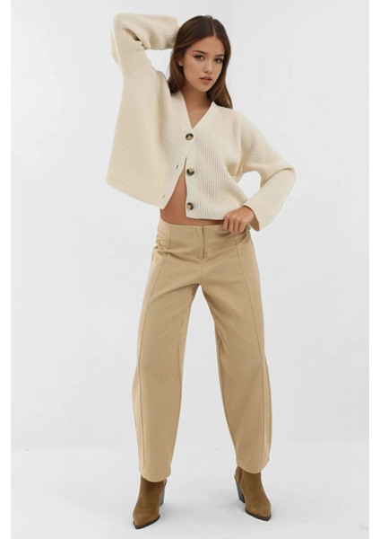 Kadın V Yaka Düğmeli Oversize Triko Hırka Krem Doğal