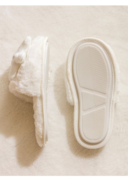 Yeni Sezon Pelüş Kadın Ev Terliği fırsatları