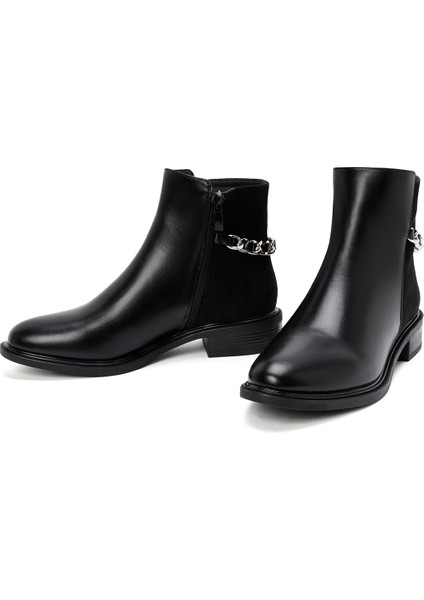 Kadın Siyah Zincir Detaylı Fermuarlı Bot 25WFE400514 modelleri