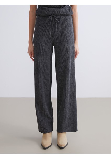 Yeni Sezon Beli Lastikli Dokulu Geniş Paça Kadın Pantolon fırsatları