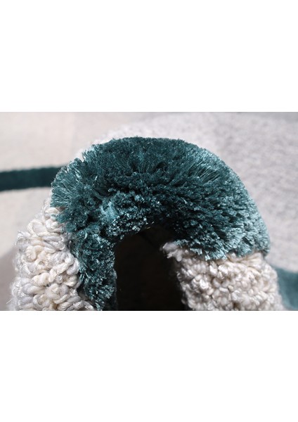 Çok Renkli Desenli Yün Halı indirimleri