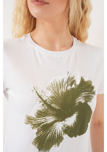 Kadın BDART Desenli Kamış Pamuklu Düz Yaka Tişört Green indirimleri