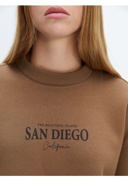 Yeni Sezon Bisiklet Yaka Baskılı Oversize Kadın Kalın Sweatshirt modelleri