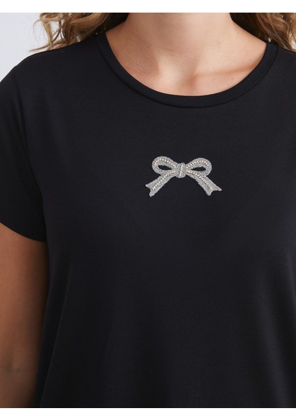 Yeni Sezon Bisiklet Yaka Parlak Taşlı Fiyonklu Kadın Tişört fırsatları