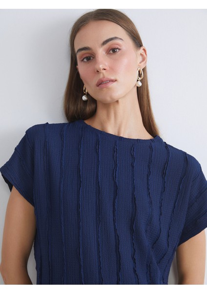 Yeni Sezon Bisiklet Yaka Dokulu Kadın Tişört