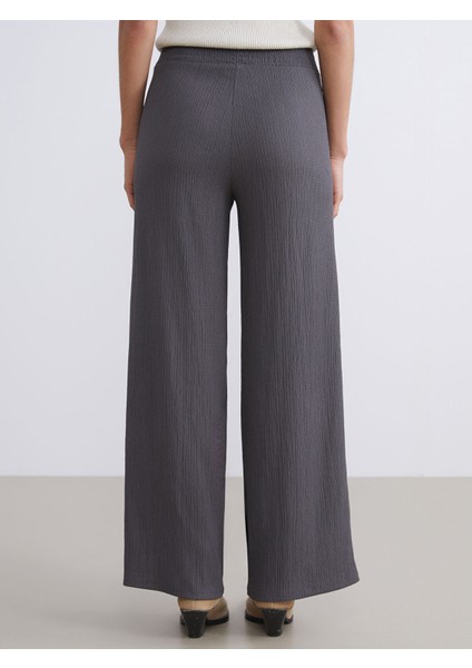 Yeni Sezon Beli Lastikli Dokulu Kadın Pantolon fırsatları