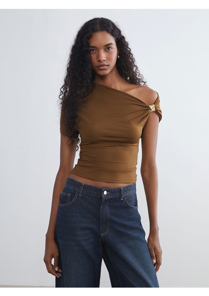 Yeni Sezon Kayık Yaka Büzgülü Bluz