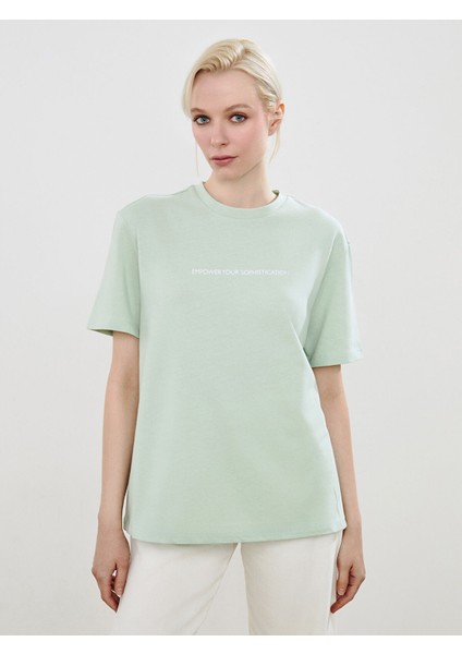 Yeni Sezon Bisiklet Yaka Baskılı Oversize Kadın Tişört