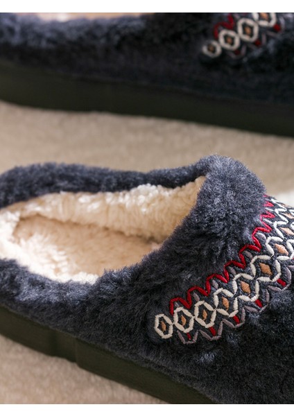 Yeni Sezon Kadın Pelüş Ev Terliği modelleri