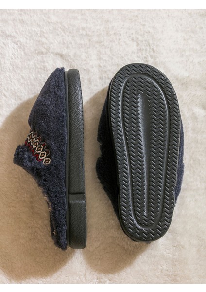 Yeni Sezon Kadın Pelüş Ev Terliği fırsatları