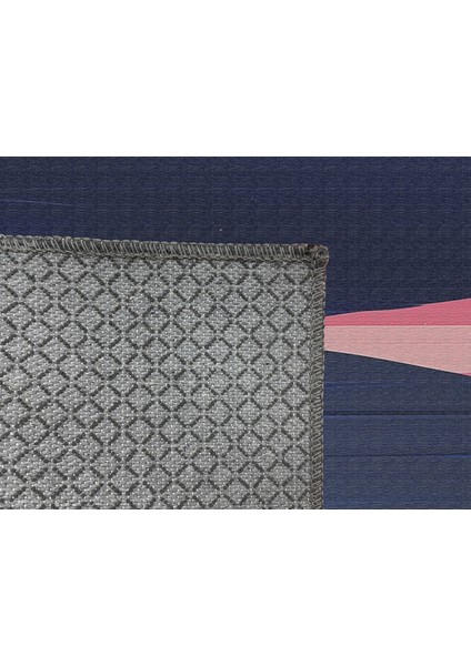 Pembe Çizgili Zeminli Kedi Figürlü Çocuk Odası Halısı, Kaymaz ve Eğlenceli