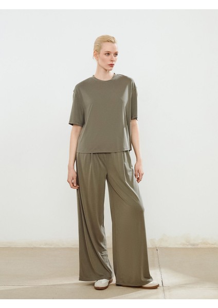 Yeni Sezon Bisiklet Yaka Modal Karışımlı Kadın Tişört fiyatları