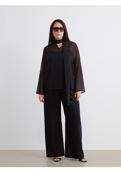 Yeni Sezon Şal Yaka Puantiyeli Şifon Bluz ve Atlet fiyatları