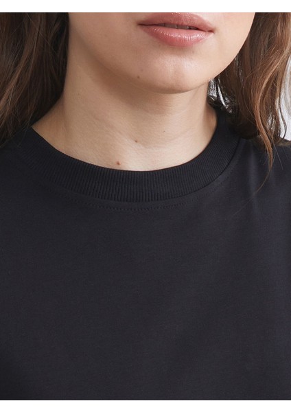 Yeni Sezon Bisiklet Yaka Kadın Tişört fırsatları