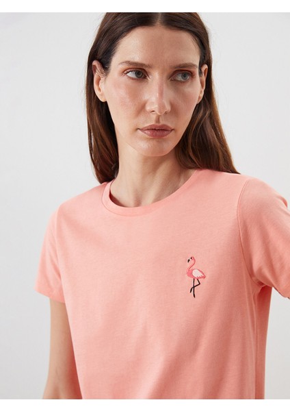 Yeni Sezon Bisiklet Yaka Flamingo Nakışlı Kadın Tişört modelleri