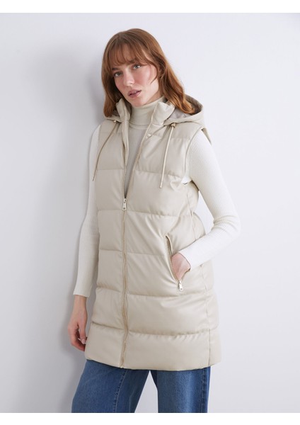 Yeni Sezon Kapüşonlu Düz Deri Görünümlü Kadın Şişme Yelek fiyatları